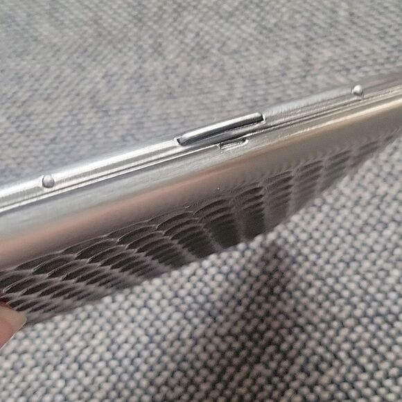 NWT VTG Colibri Silver Honeycomb Patterned Cigarette Case Holder Wallet Unisex - Picture 4 of 11